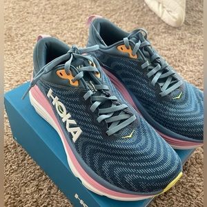 Women’s Hoka Gaviota 5